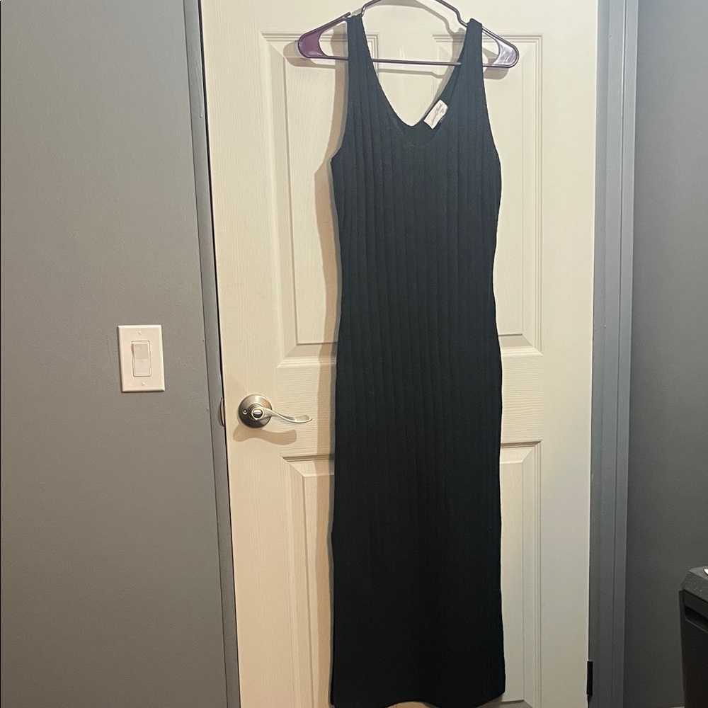 Universal Thread Black Ribbed Maxi Dress